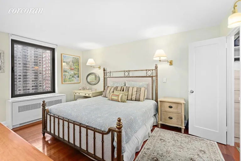 New York City Real Estate | View 1619 Third Avenue, 22H | room 4 | View 5