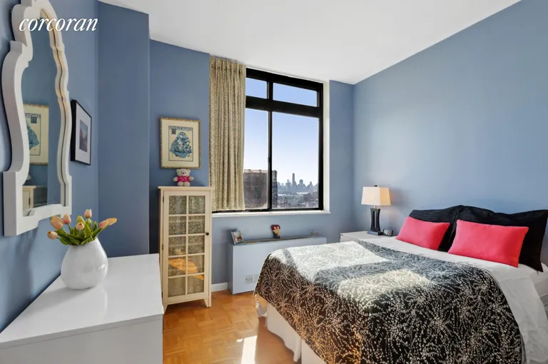 New York City Real Estate | View 225 West 83rd Street, 20B | Bedroom | View 4