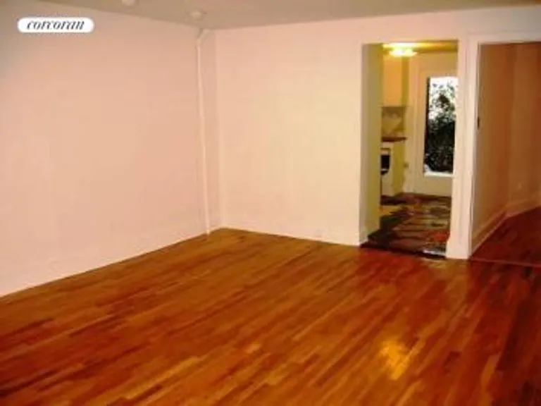 New York City Real Estate | View 221 Carroll Street, GRDN | room 3 | View 4