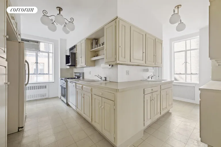 New York City Real Estate | View 115 Central Park West, 15H | Kitchen | View 10