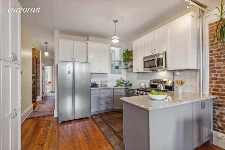 New York City Real Estate | View 297 6th Avenue, 4 | room 3 | View 4