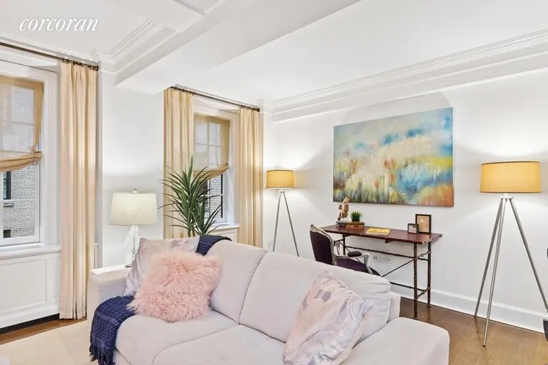 New York City Real Estate | View 28 East 10th Street, 4K | room 2 | View 3