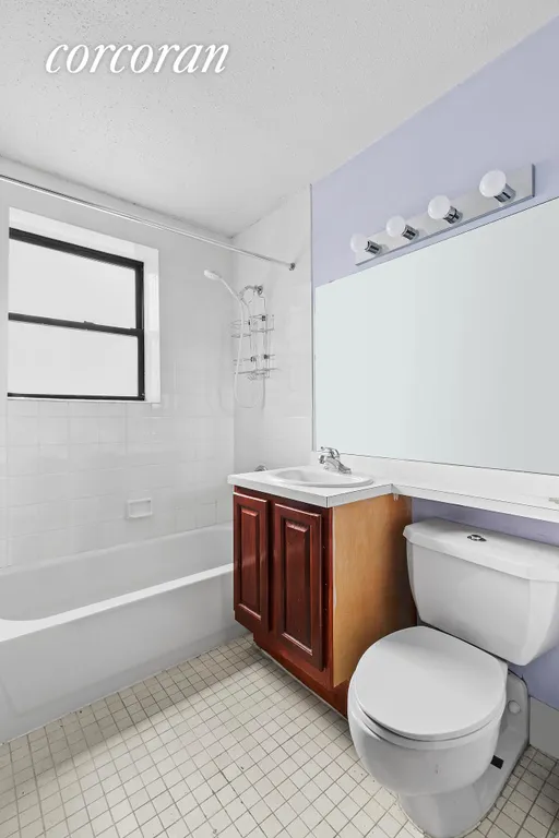 New York City Real Estate | View 1901 Madison Avenue, 512 | Bathroom 1 | View 4