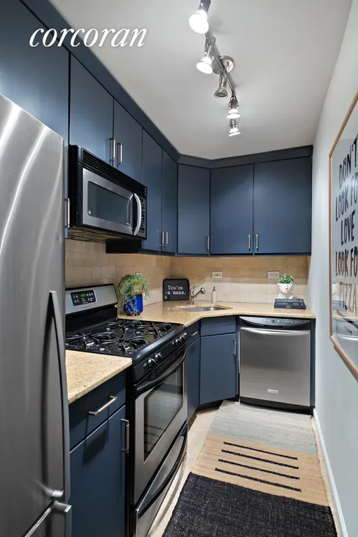 New York City Real Estate | View 10 West 15th Street, 408 | Kitchen | View 4