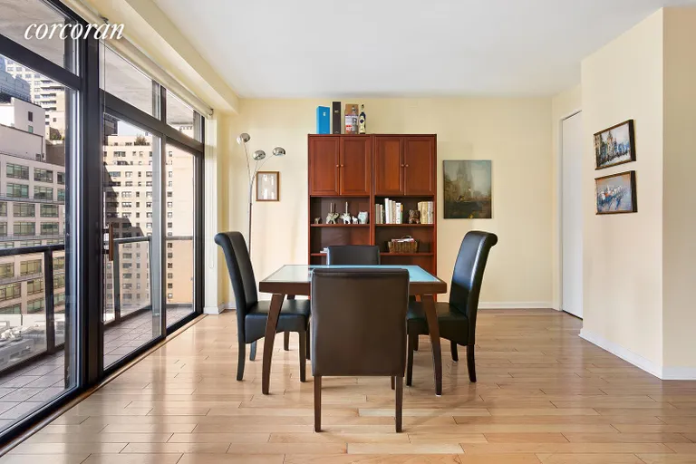 New York City Real Estate | View 100 United Nations Plaza, 14E | Dining alcove | View 2