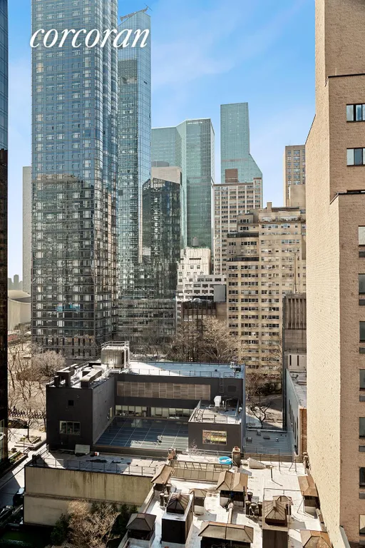 New York City Real Estate | View 100 United Nations Plaza, 14E | Southern city views | View 11