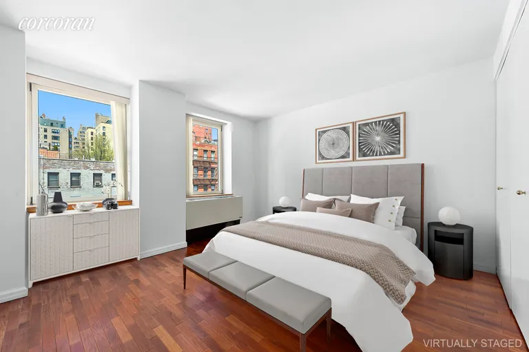 New York City Real Estate | View 201 East 80th Street, 4H | Primary Bathroom | View 3