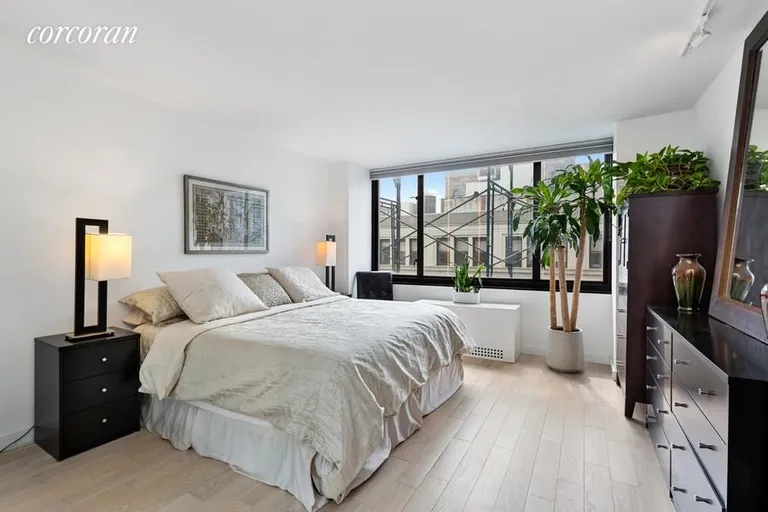 New York City Real Estate | View 407 Park Avenue South, 17A | Master Bedroom | View 5