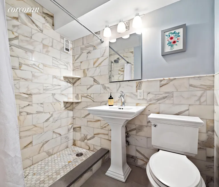 New York City Real Estate | View 142 East 16th Street, 15F | Full Bathroom | View 8