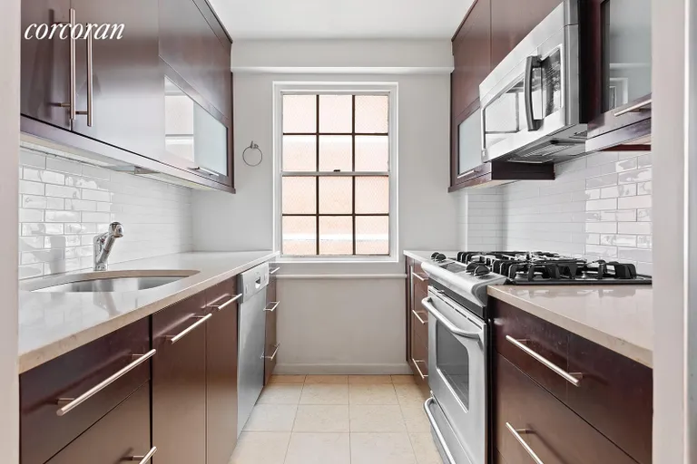 New York City Real Estate | View 10 West 15th Street, 1105 | room 4 | View 5