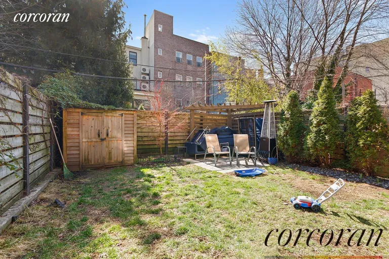 New York City Real Estate | View 140 Quincy Street, 1 | Actual backyard pic | View 8