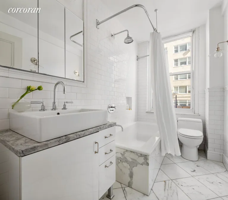New York City Real Estate | View 242 East 19th Street, 2D | Full Bathroom | View 8
