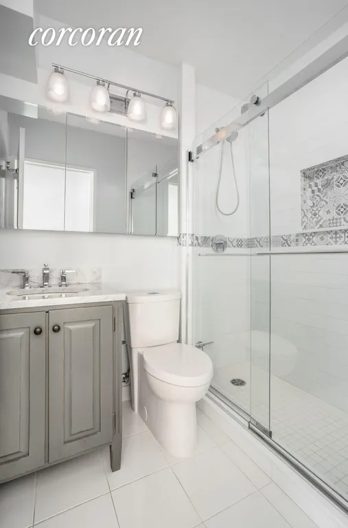 New York City Real Estate | View 200 Rector Place, 9X | Full Bathroom | View 5
