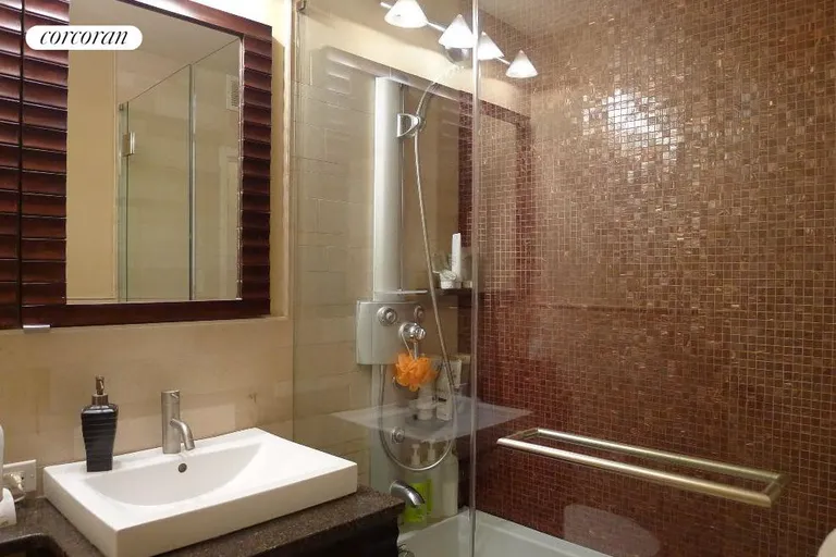 New York City Real Estate | View 400 Central Park West, 1B | Beautiful Bathroom | View 6