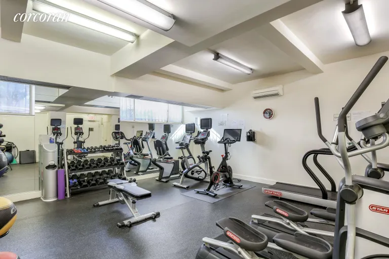 New York City Real Estate | View 33 East End Avenue, 10E | Gym | View 6