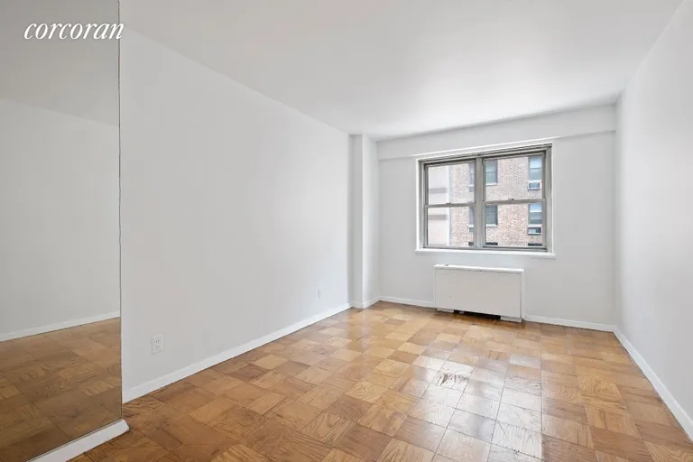 New York City Real Estate | View 211 East 53rd Street, 10A | room 3 | View 4