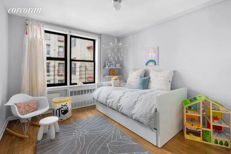 New York City Real Estate | View 165 Christopher Street, 4CD | room 9 | View 10