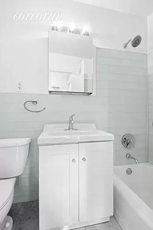 New York City Real Estate | View 333 East 14th Street, 2F | Full Bathroom | View 6