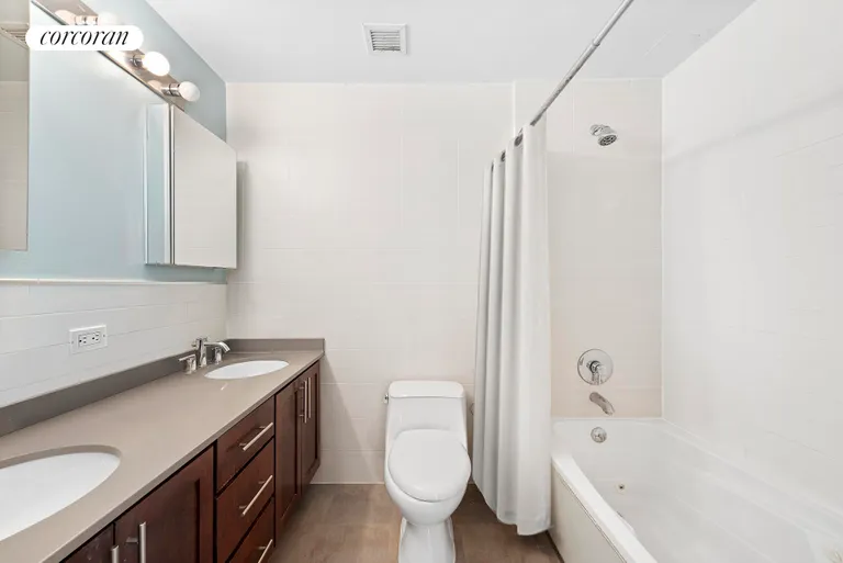 New York City Real Estate | View 310 West 120th Street, PH8D | Full Bathroom | View 7