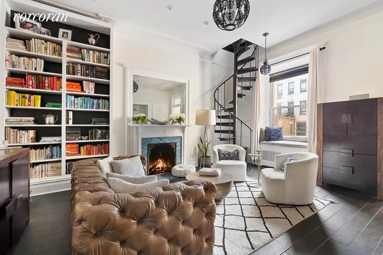 New York City Real Estate | View 116 West 76th Street, 3R | 3 Beds, 2 Baths | View 1