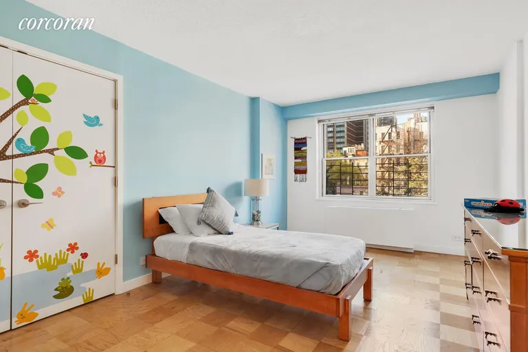 New York City Real Estate | View 345 East 86th Street, 4DE | Bedroom | View 9