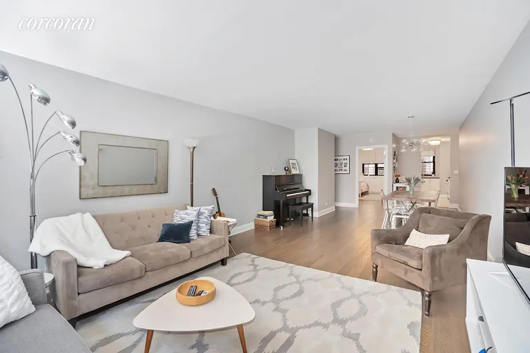 New York City Real Estate | View 315 East 72Nd Street, 8E | room 2 | View 3