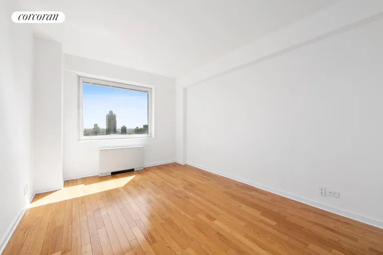 New York City Real Estate | View 45 East 89th Street, 31F | room 3 | View 4