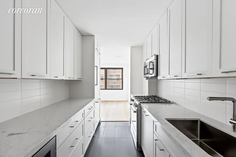 New York City Real Estate | View 345 East 81st Street, 6J | Kitchen | View 4