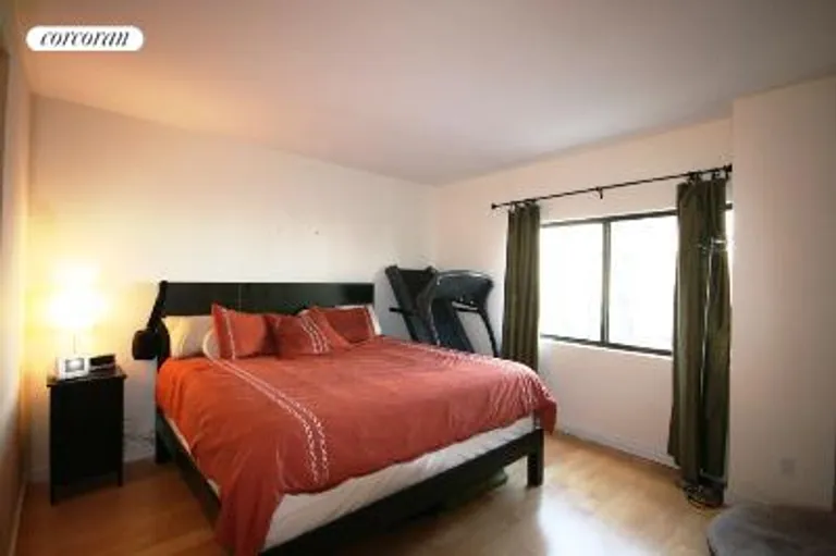 New York City Real Estate | View 20 Tiffany Place, 2N | room 2 | View 3
