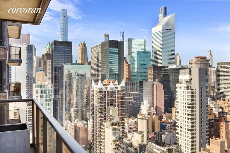 New York City Real Estate | View 100 United Nations Plaza, 35A | City views from private balcony | View 13