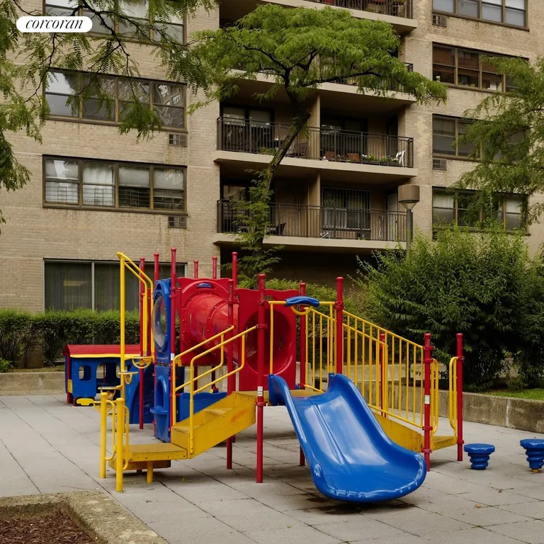 New York City Real Estate | View 205 West End Avenue, 21S | Childs Playground | View 13