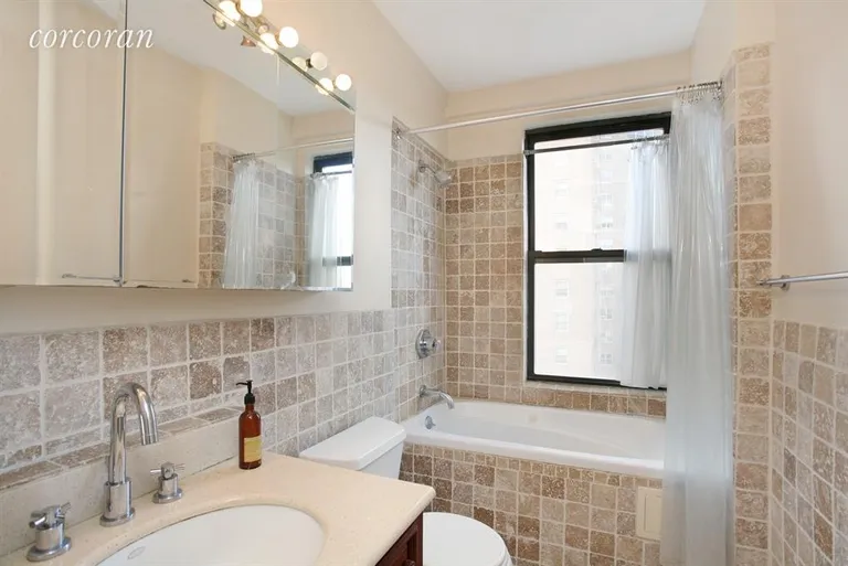 New York City Real Estate | View 172 East 4th Street, 7G | room 2 | View 3