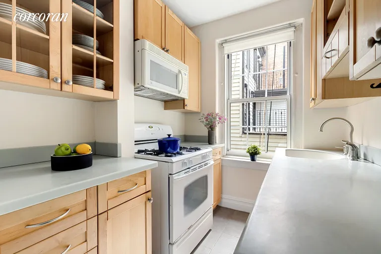 New York City Real Estate | View 115 Willow Street, 2C | Kitchen | View 6