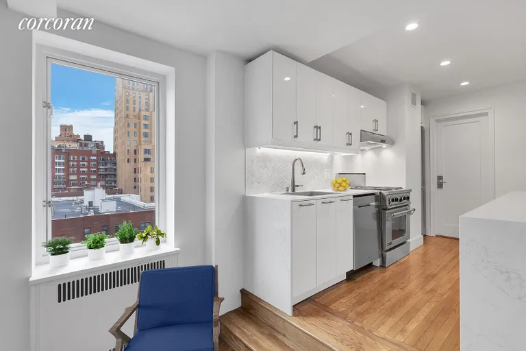 New York City Real Estate | View 200 West 20th Street, 1004 | room 3 | View 4