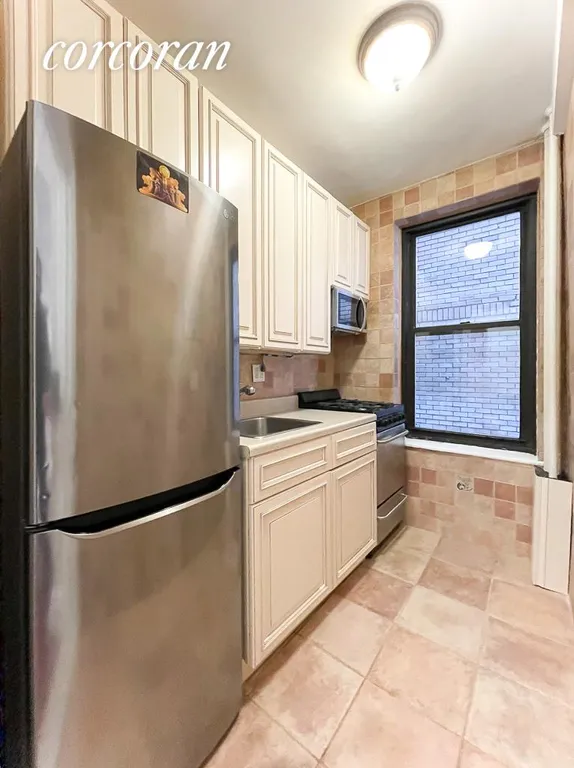 New York City Real Estate | View 7 Park Avenue, 2I | room 3 | View 4