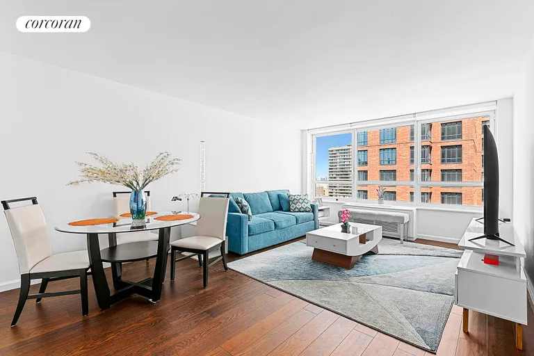 New York City Real Estate | View 200 East 94th Street, 1916 | 1 Bed, 1 Bath | View 1