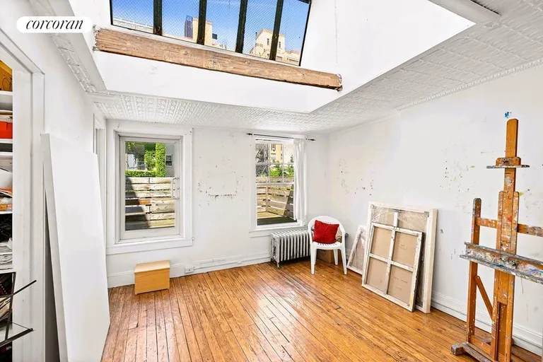 New York City Real Estate | View 225 East 21st Street | room 31 | View 32