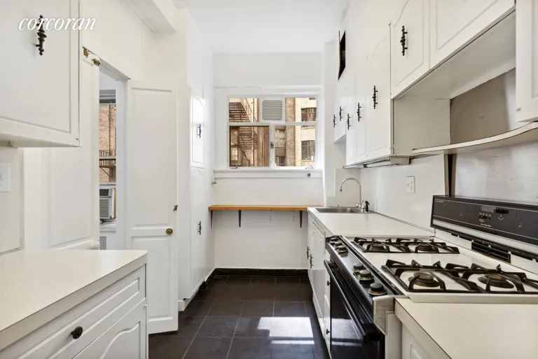 New York City Real Estate | View 4 East 88th Street, 2D | room 2 | View 3