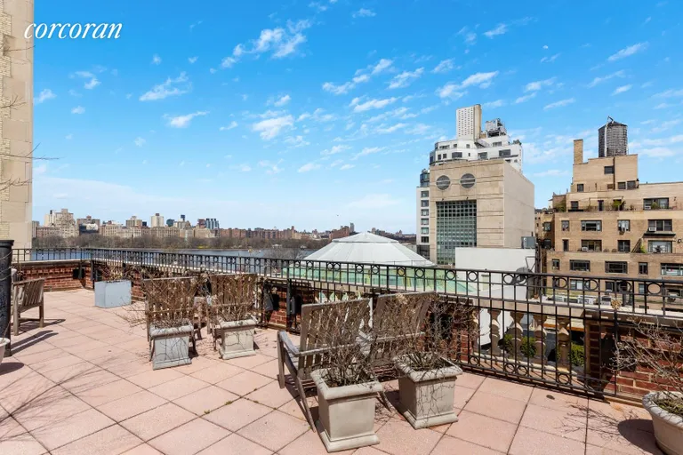 New York City Real Estate | View 4 East 88th Street, 2D | room 9 | View 10