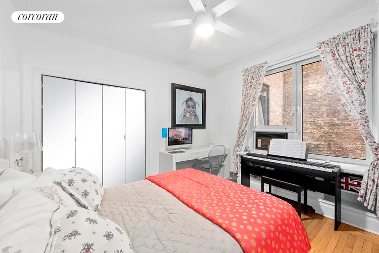 New York City Real Estate | View 455 East 51st Street, 4F | Other Listing Photo | View 8