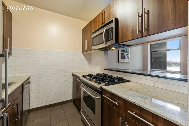 New York City Real Estate | View 1 Wall Street Court, 1001 | room 3 | View 4