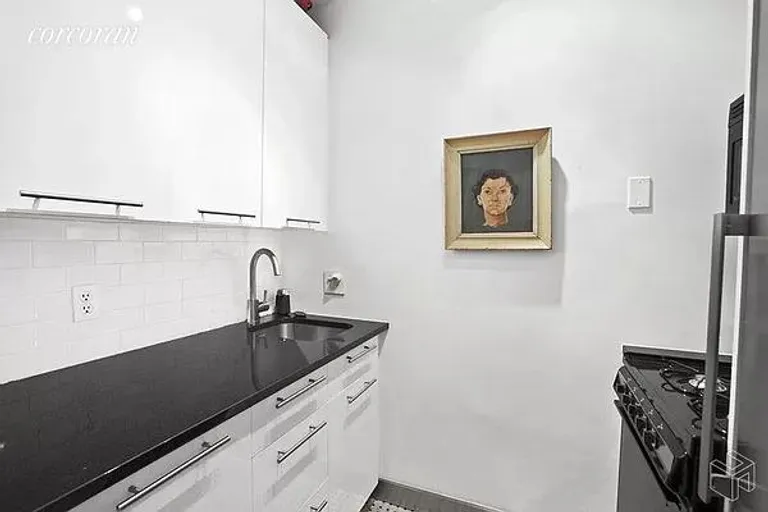 New York City Real Estate | View 470 West 24th Street, 16E | room 3 | View 4