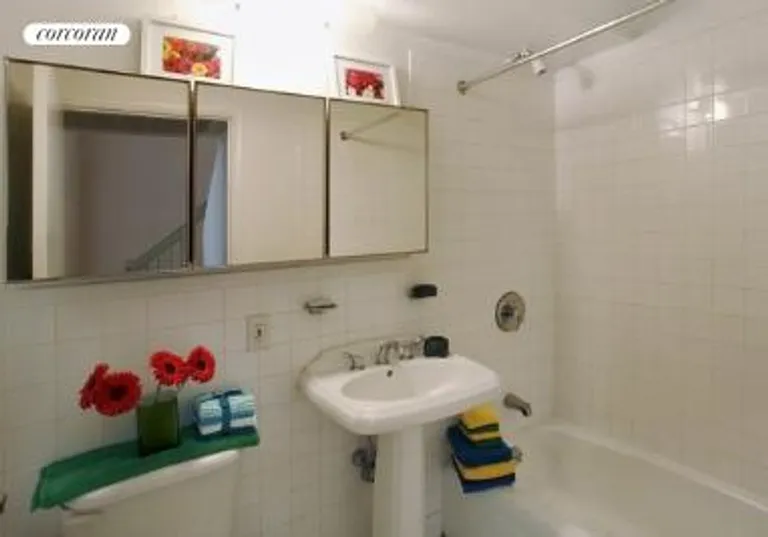 New York City Real Estate | View 204 Huntington Street, 1H | room 2 | View 3