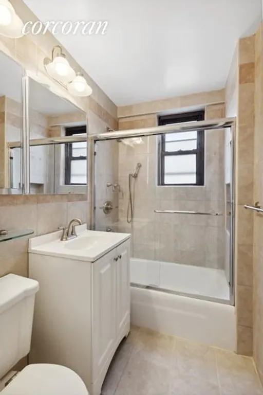 New York City Real Estate | View 201 EAST 25TH STREET, 8D | Full Bathroom | View 5