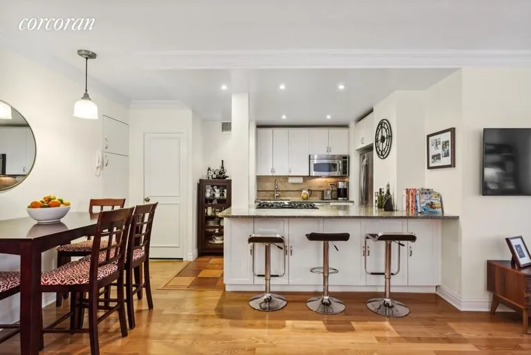 New York City Real Estate | View 1725 York Avenue, 7H | room 2 | View 3