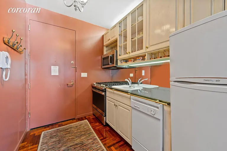 New York City Real Estate | View 250 East 54th Street, 18B | Kitchen | View 4