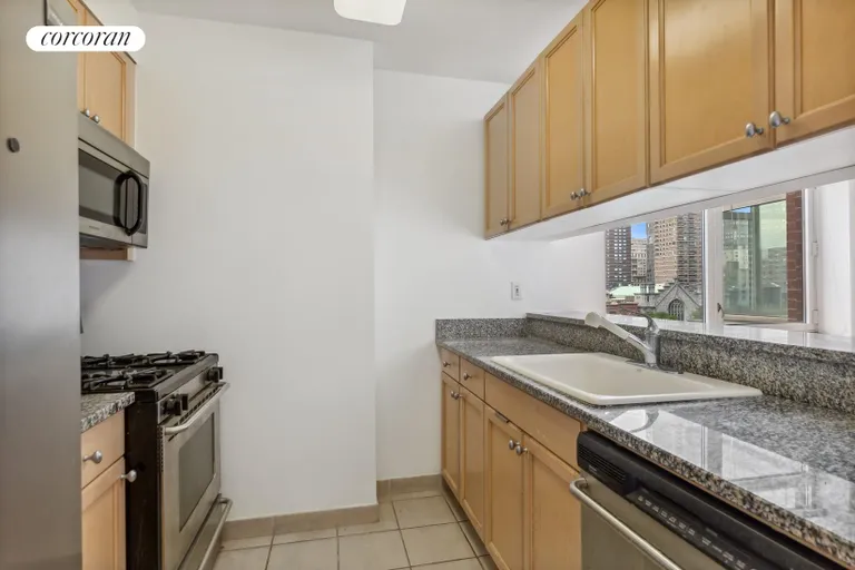 New York City Real Estate | View 1760 Second Avenue, 11D | room 3 | View 4