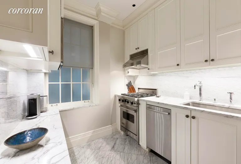 New York City Real Estate | View 39 Fifth Avenue, 6D | Kitchen | View 5