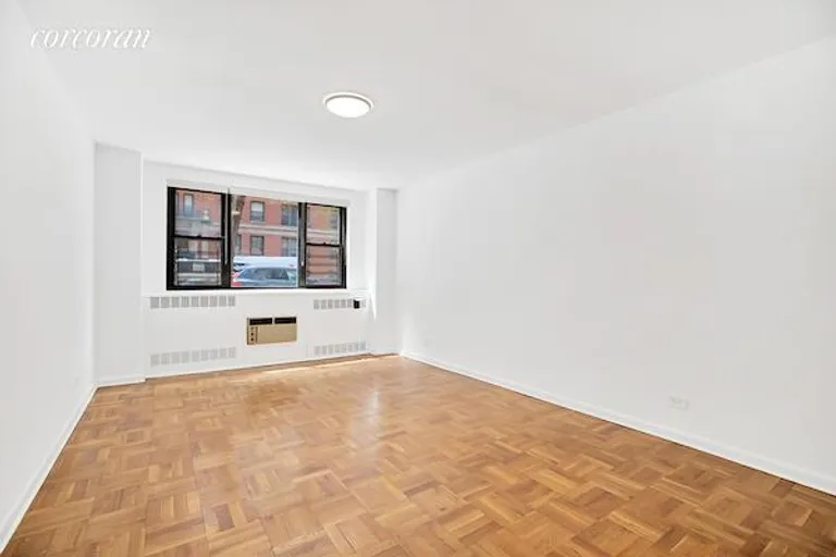 New York City Real Estate | View 315 East 72Nd Street, 1E | room 4 | View 5