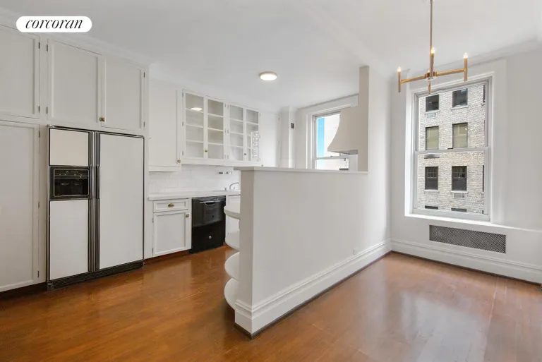 New York City Real Estate | View 1136 Fifth Avenue, 8A | Large Eat-in-Kitchen | View 8